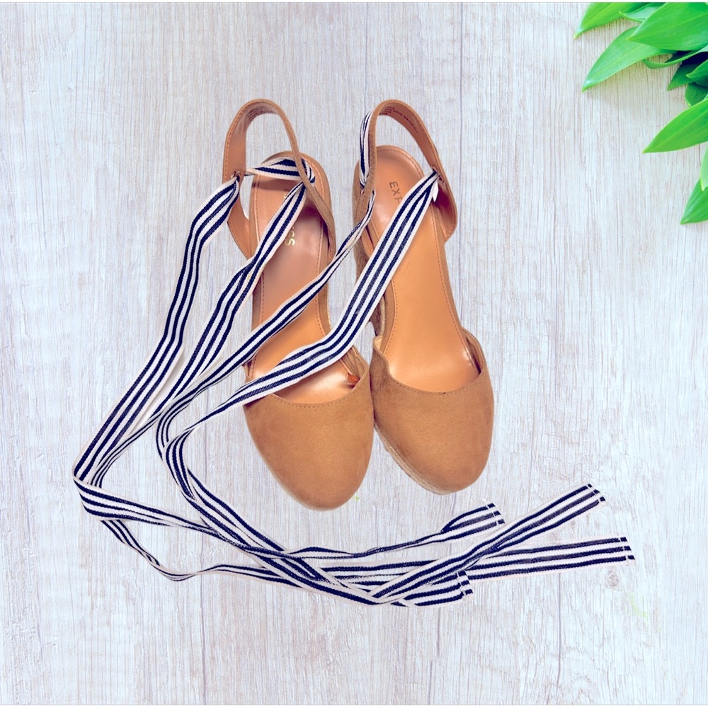 Express Wedge Lace Up